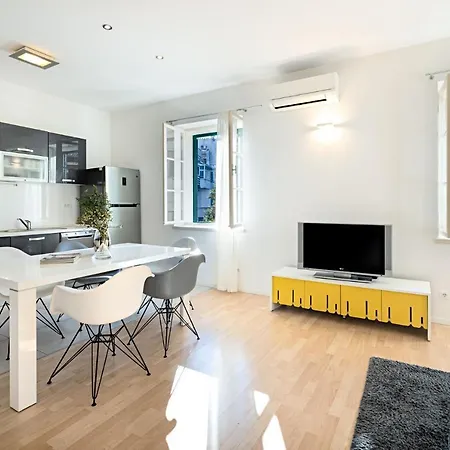 Apartment Eltz By Aula Split