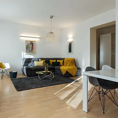 Eltz By Aula Apartment *