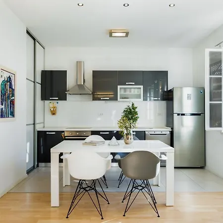 Eltz By Aula Apartment *